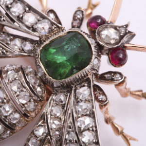 Diamond and Emerald Wasp Brooch by Fontanna Detail