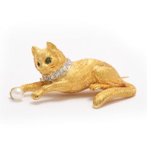 18k Cat Playing with Pearl Ball