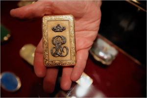 gold box